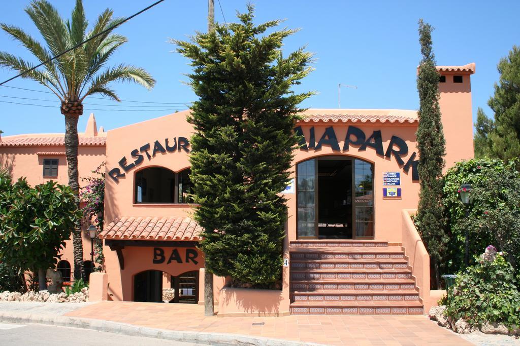 Bahia Park Hotel Cala En Porter  Kültér fotó